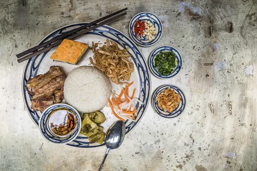 The Irresistible Charm of Vietnamese Breakfast Delights